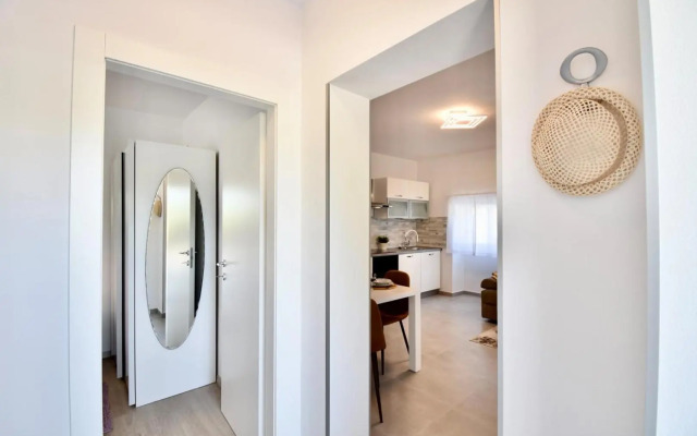 Apartment Erika - for 2 near the beach