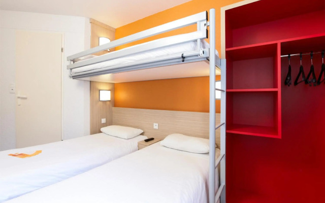 Premiere Classe Paris Ouest - Pont De Suresnes