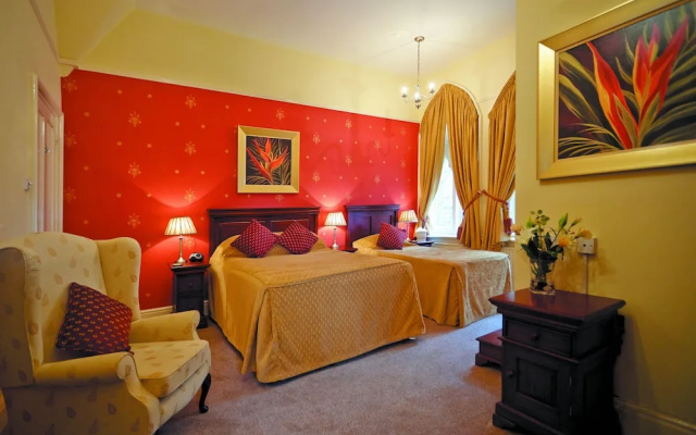 Cotford Hotel