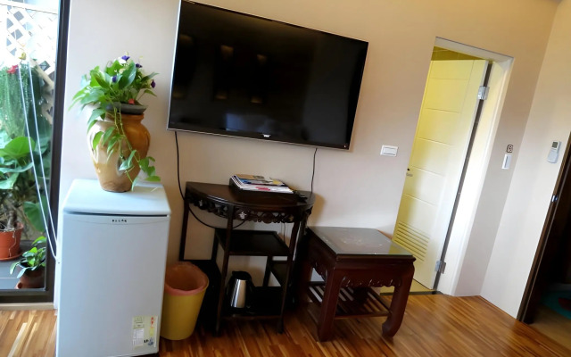 Qi Hua Zhen Ju Homestay