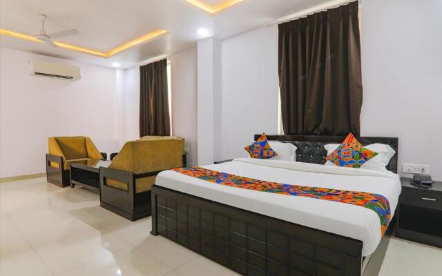 Fabhotel Ananda Inn