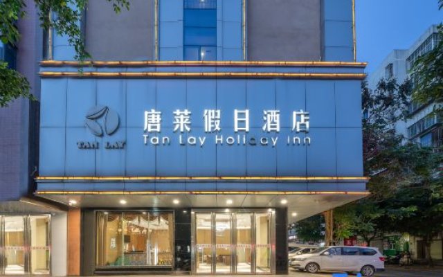 Tan Lay Holiday Inn