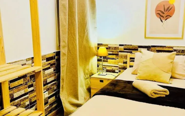 Basic Interior Apartment Sagrada Familia