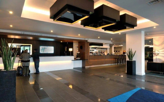 Holiday Inn Express London Heathrow T5 by IHG