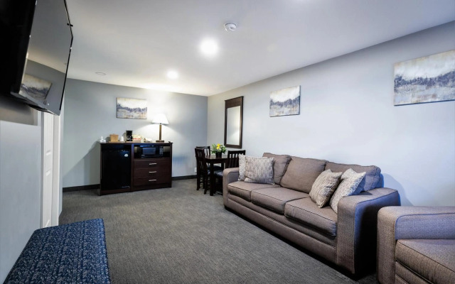 Mt Madison Inn & Suites