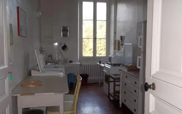 French Booking Cannes Chateau