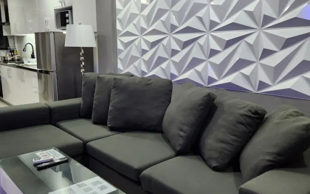 Kandi Suites 2BR with private Jacuzzi