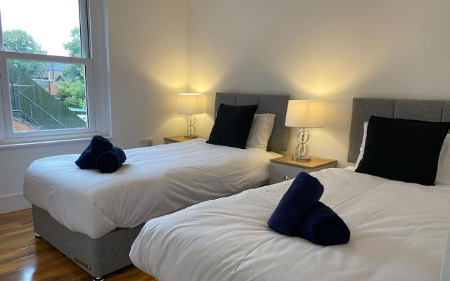 De Parys Serviced Flat in Bedford 4