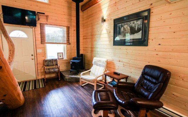 Bella Coola Grizzly Tours Cabins