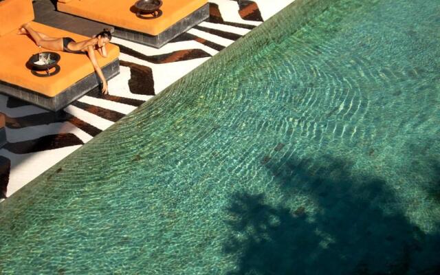 Отель Indigo Bali Seminyak Beach