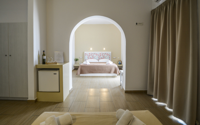 Hotel Omiros