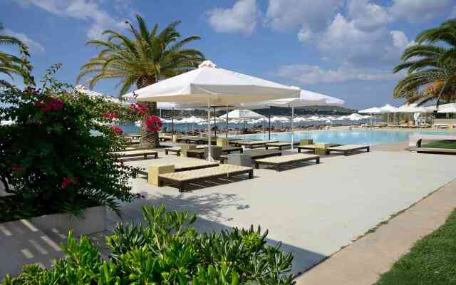 Plaza Resort Hotel