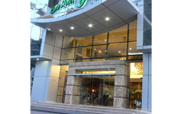 Gloria Hotel & Suites