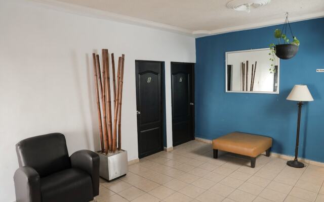 Antique Guest House Fundidora