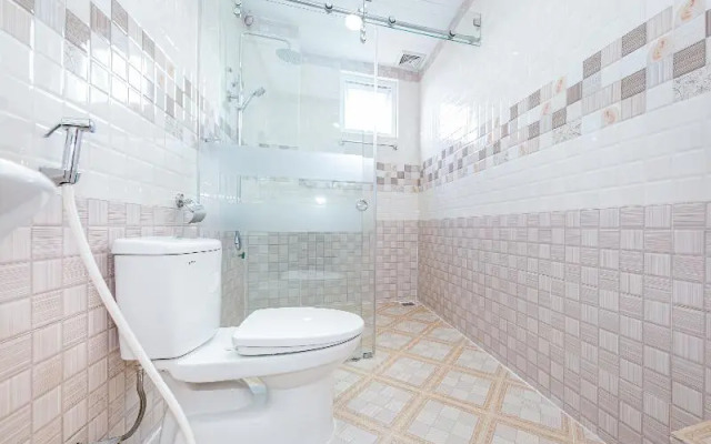 Oyo 446 The Bao Hotel