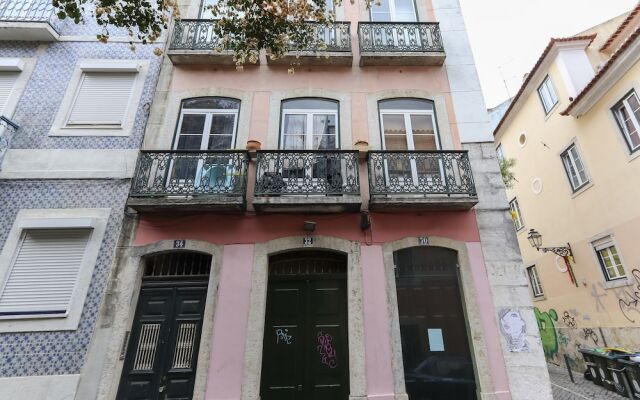 Bairro Alto Views by Homing