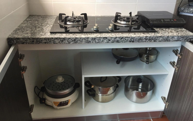 2775 sqf Sunset Luxury Condo