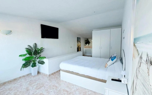 Increibles vistas al mar y al peñon de Gibraltar