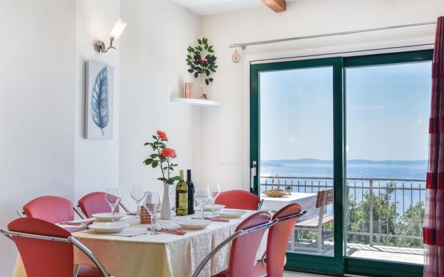 Stunning Home in Podstrana With Wifi and 3 Bedrooms