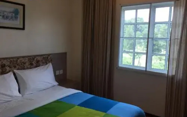 CH Green Stay Resort Apartment