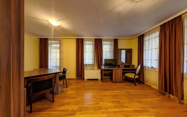 Hotel Rechen Rai