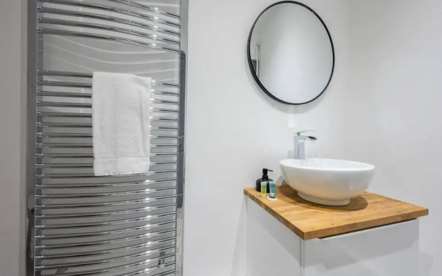 Stunning One Bedroom Apartments