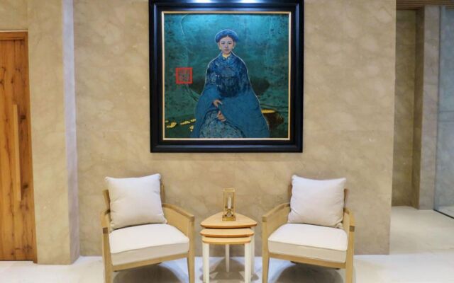 A&EM Art Hotel