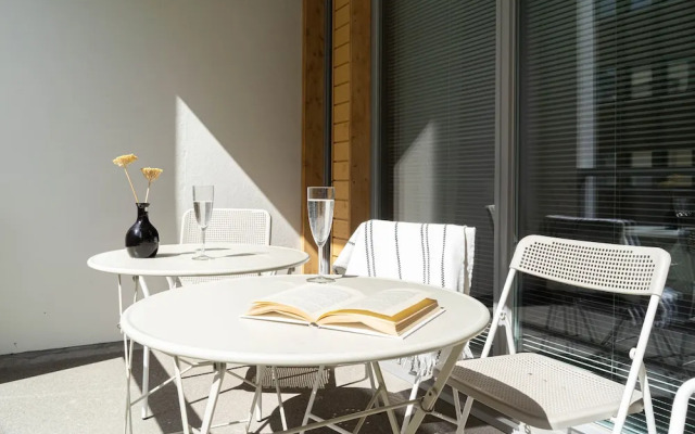 Amazing 2BR at City Center