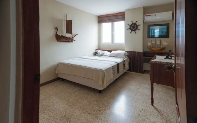 Captivating 4-bedroom Apartment in Salinas
