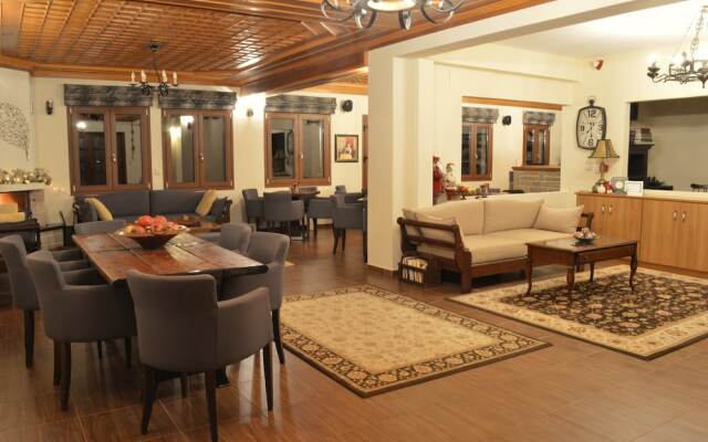 Lakmos Hotel