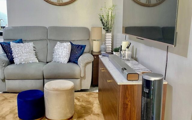 1 Bedroom With Free Parking