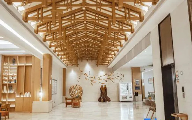 Hot Spring Holiday Hotel