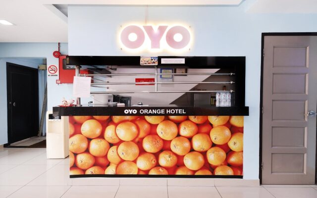 OYO 90296 Red Orange Hotel Port Klang
