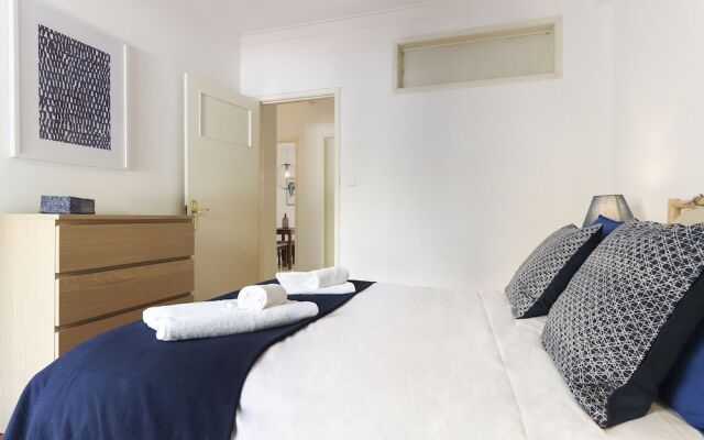 Principe Real Balcony by Homing