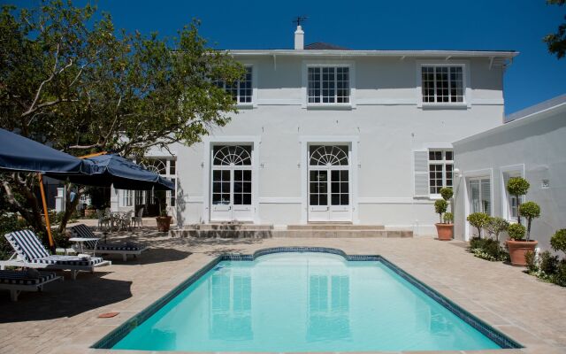 River Manor Boutique Hotel