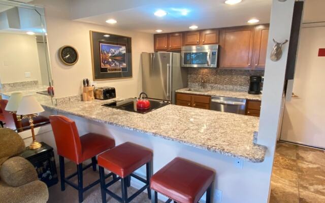 #211 Vail International