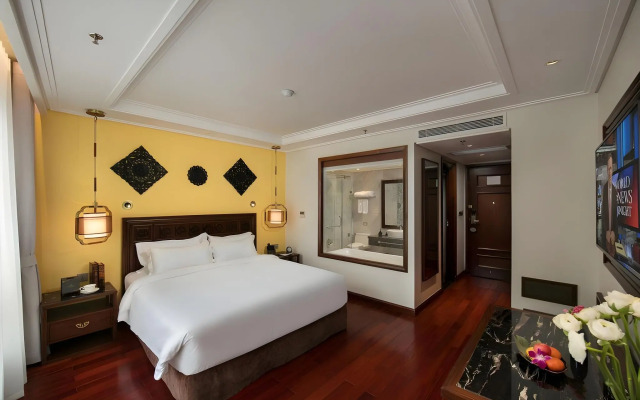 Lucien Hanoi Lakeside Hotel & Rooftop