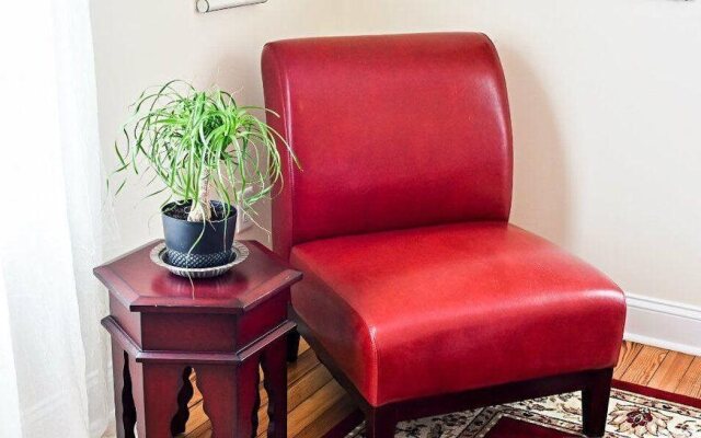 Alyssa House Bed & Breakfast