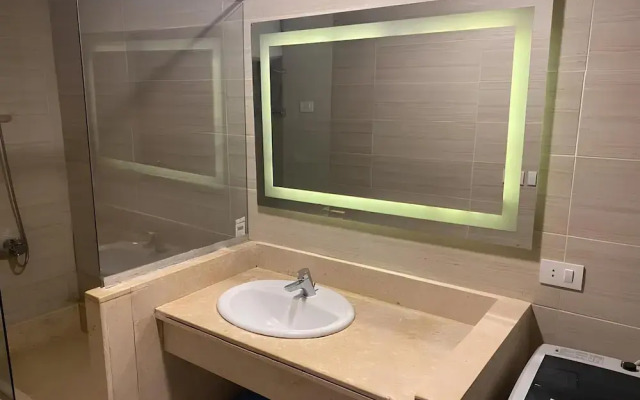 Luxury Apartment 3BR & Full Sea View