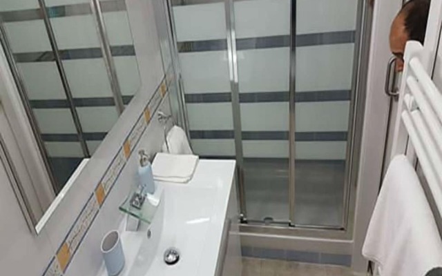 Mc Yolo Apartamento Museo Reina I