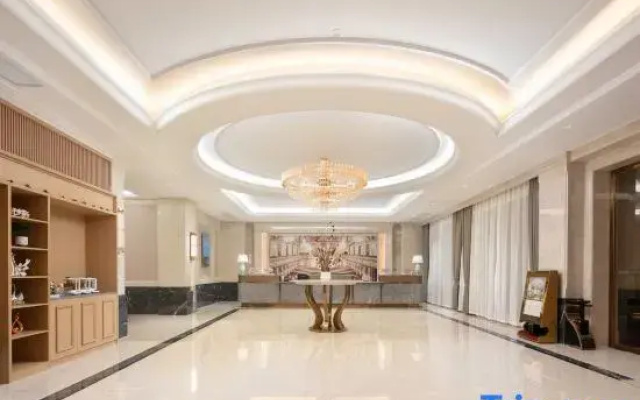 Vienna Hotel Yueyang Zhonghua Giant Panda Garden Branch