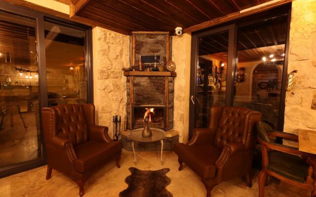 Alika Castle House