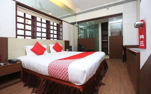 OYO 10690 Florence Hotel