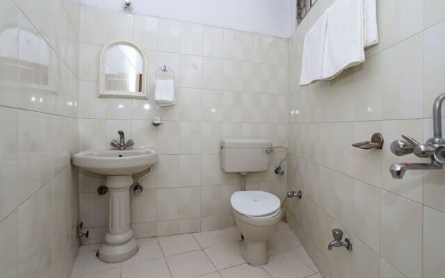 OYO Flagship 10282 Hotel Rishi