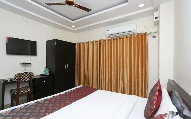 OYO Flagship 121 Hotel Sahu