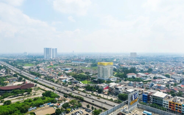 Relax Studio Apartment at Puri Orchard