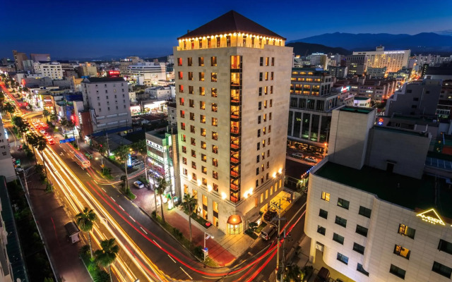 Hotel Leo