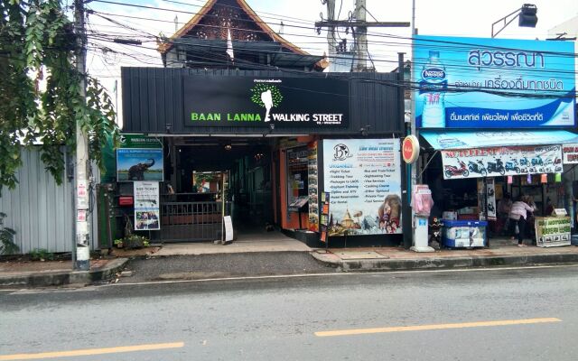 Baan Lanna Walking Street - Hostel