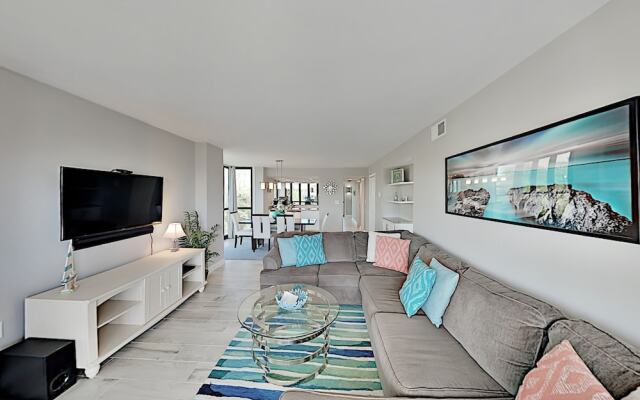 All-suite Sea Mark Getaway - Pool & Inlet Views 3 Bedroom Condo