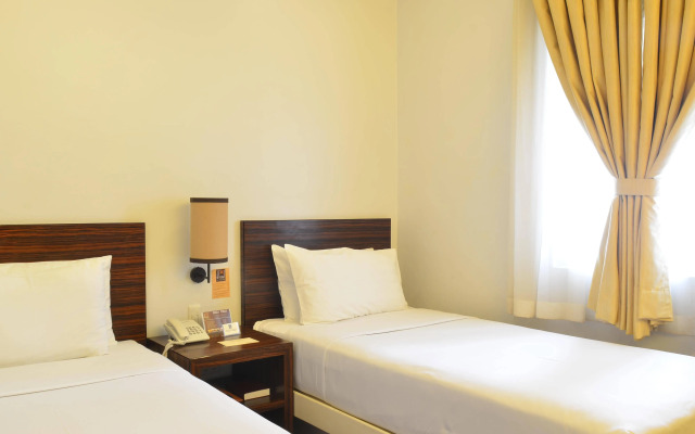 D' Hotel and Suites